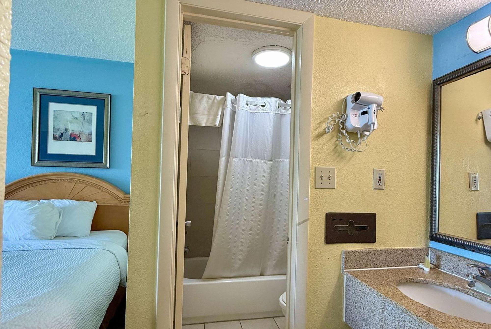Days Inn By Wyndham Ruther Glen Kings Dominion Area Екстериор снимка