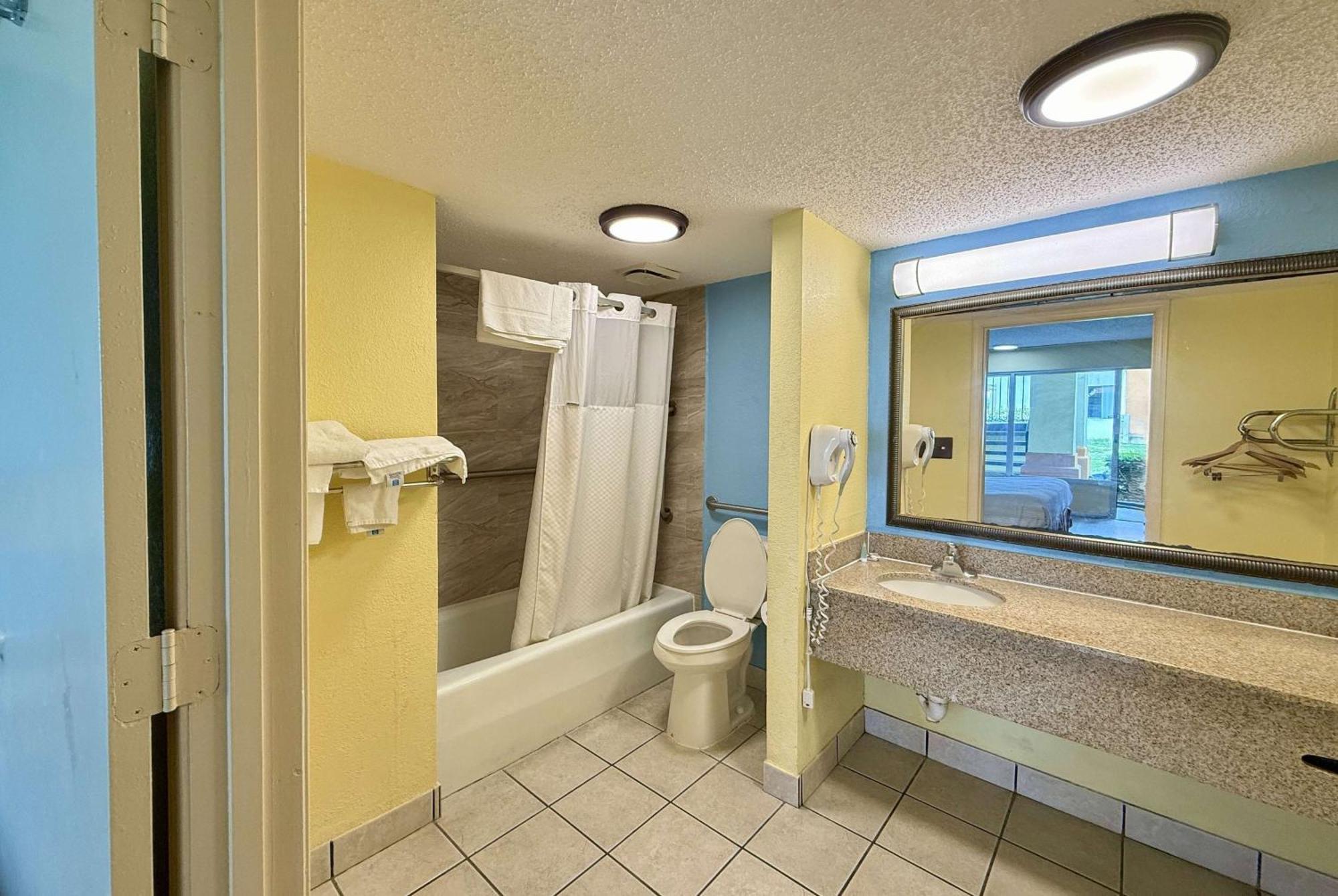 Days Inn By Wyndham Ruther Glen Kings Dominion Area Екстериор снимка