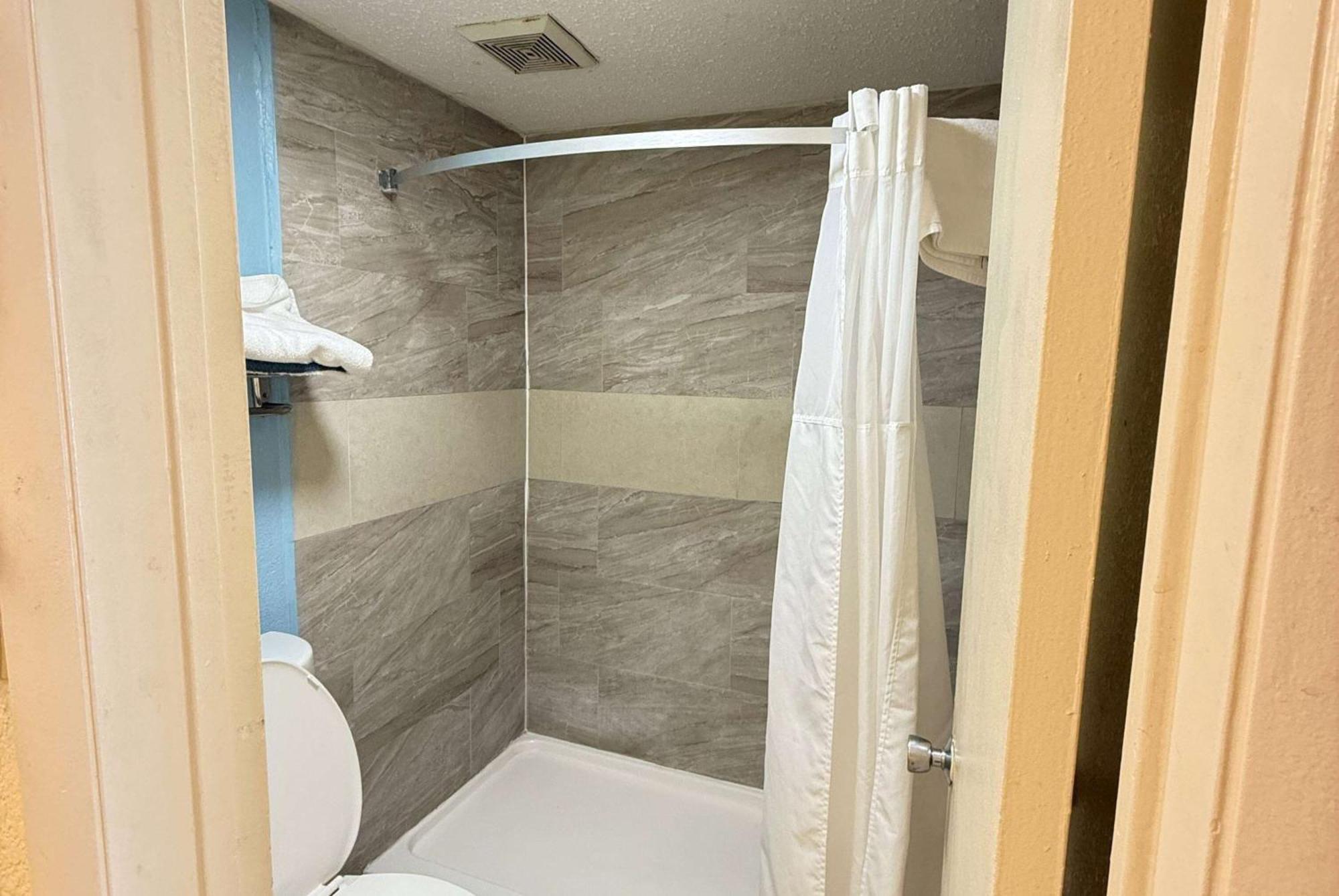 Days Inn By Wyndham Ruther Glen Kings Dominion Area Екстериор снимка