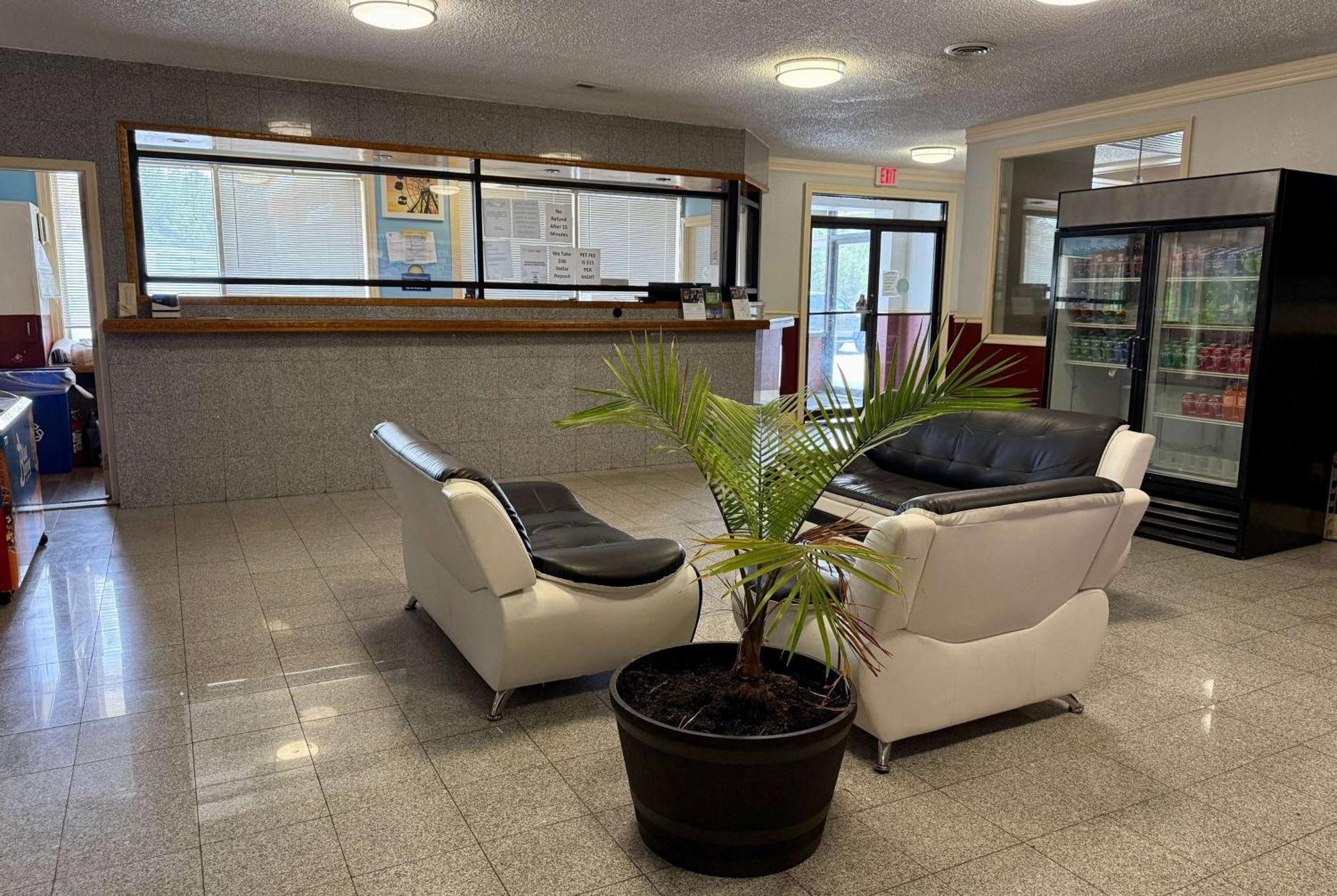 Days Inn By Wyndham Ruther Glen Kings Dominion Area Екстериор снимка