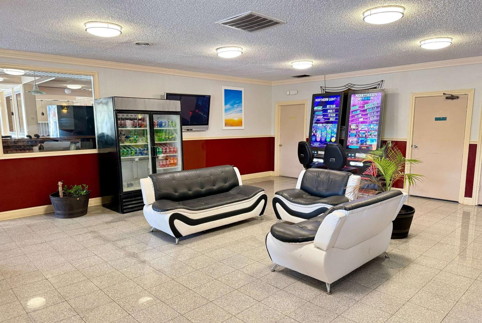 Days Inn By Wyndham Ruther Glen Kings Dominion Area Екстериор снимка