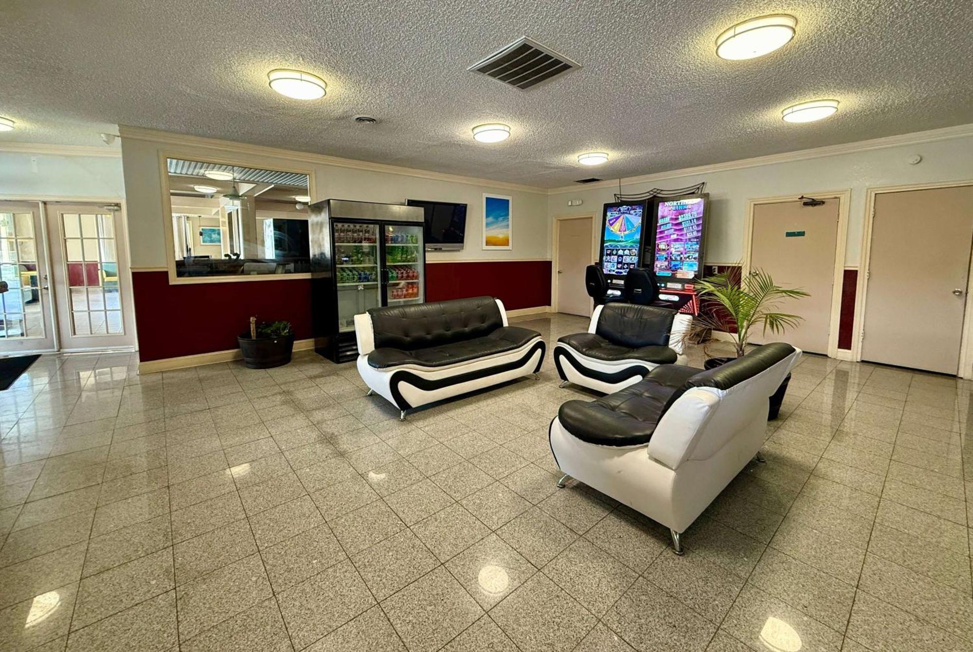 Days Inn By Wyndham Ruther Glen Kings Dominion Area Екстериор снимка