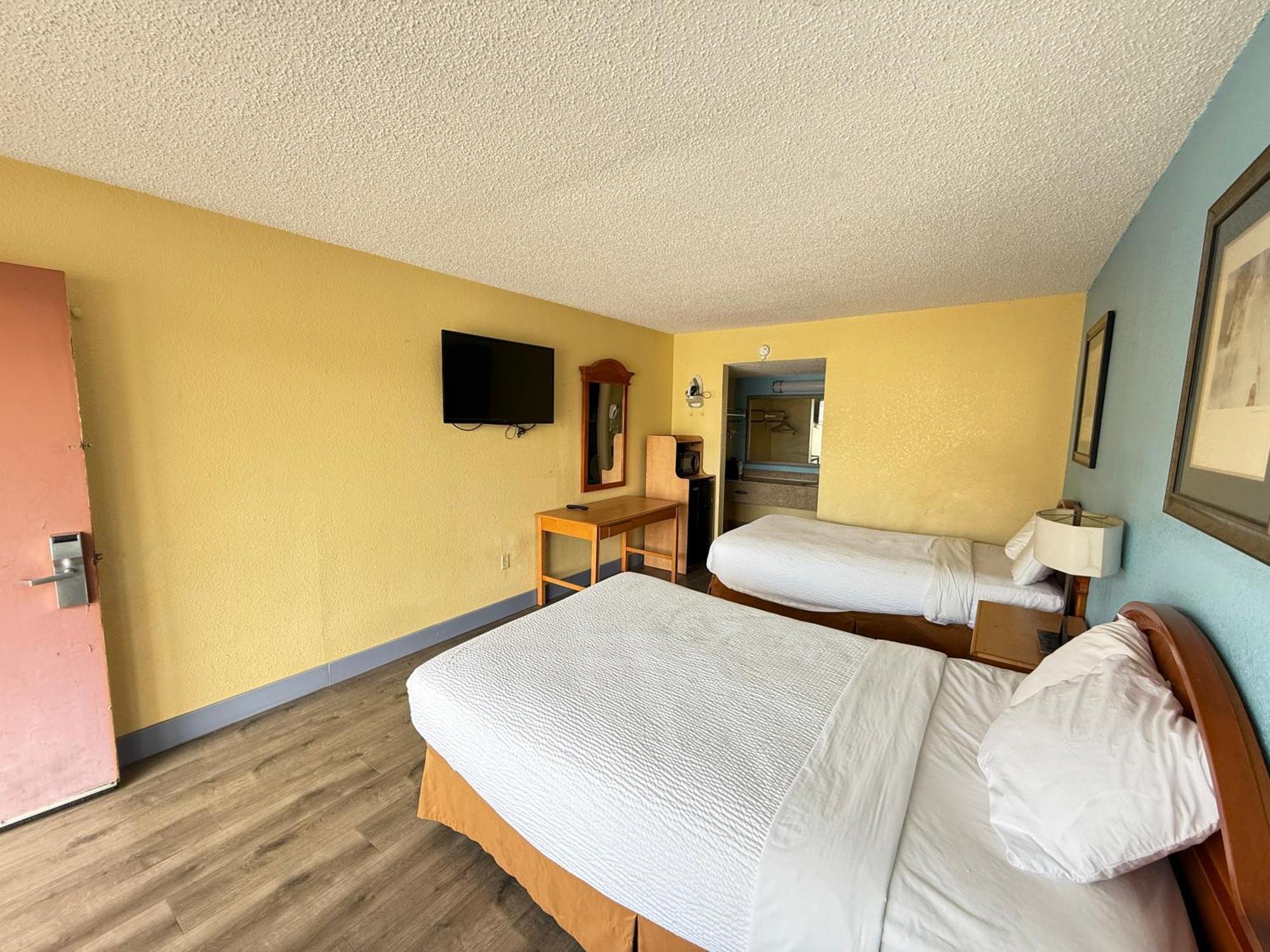 Days Inn By Wyndham Ruther Glen Kings Dominion Area Екстериор снимка